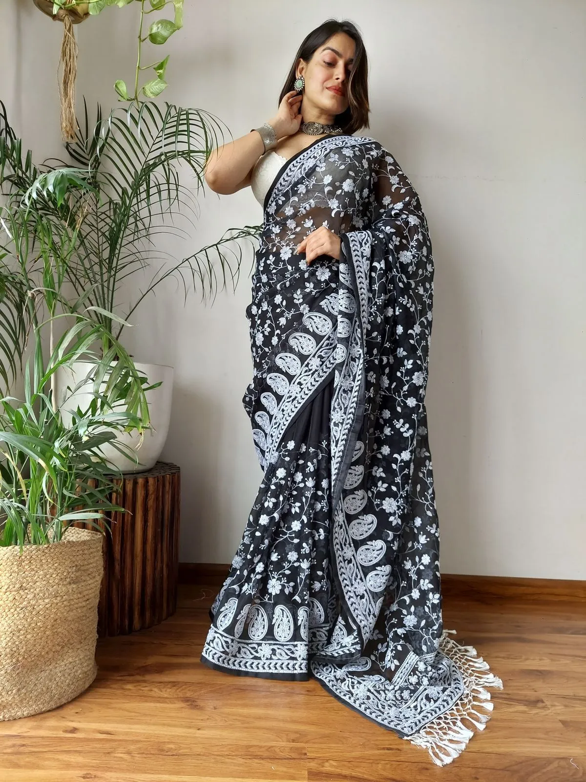 Black Viscose Organza Saree with Exquisite Chickenkari Embroidery – Paired with Elegant White Silk Blouse and Latkan