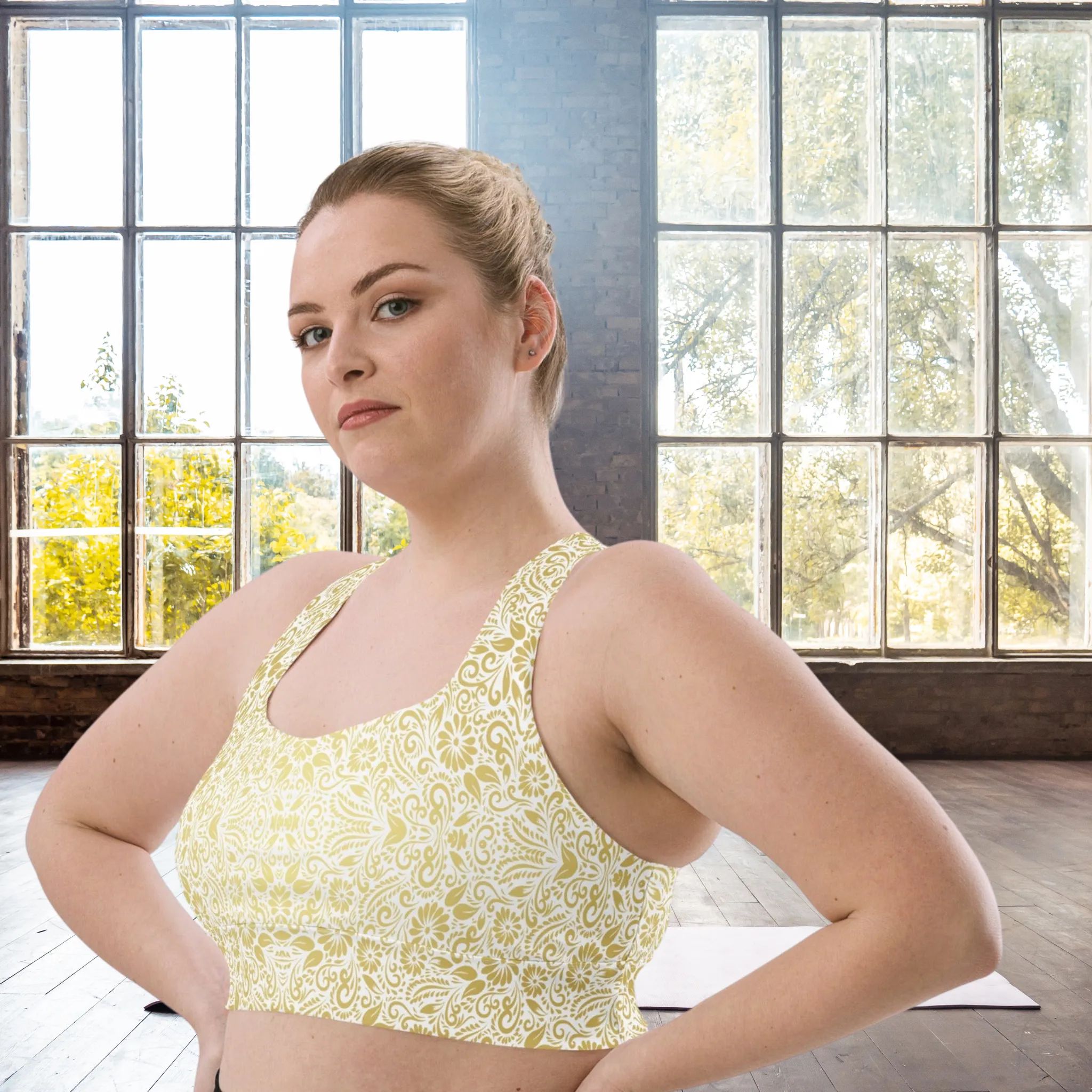 Fashionable Yoga Sports Bra