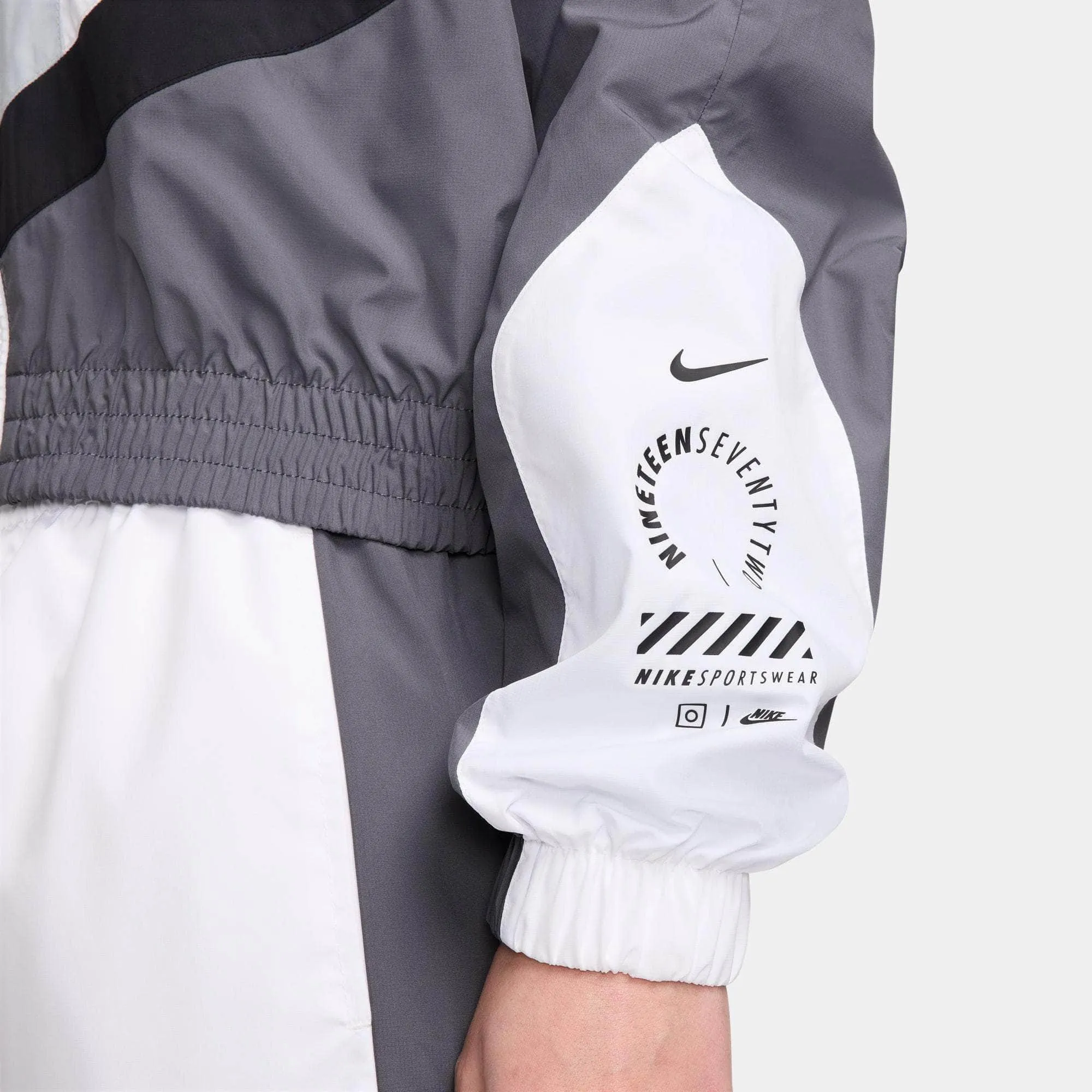 Nike Sportswear Jacket Street SW - Women's