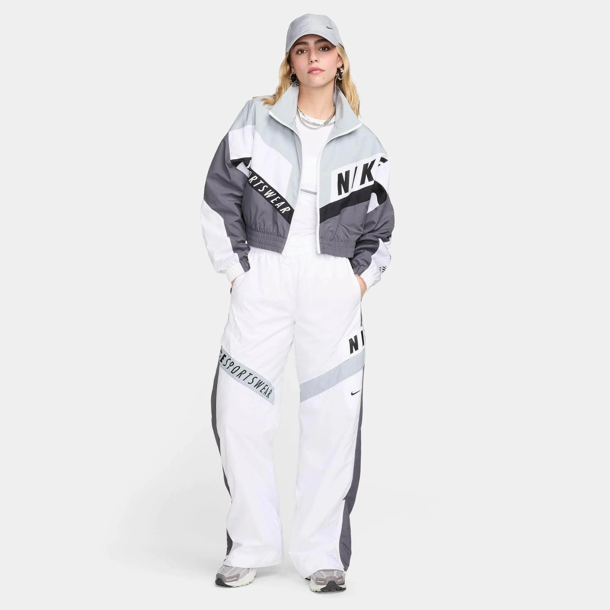 Nike Sportswear Jacket Street SW - Women's