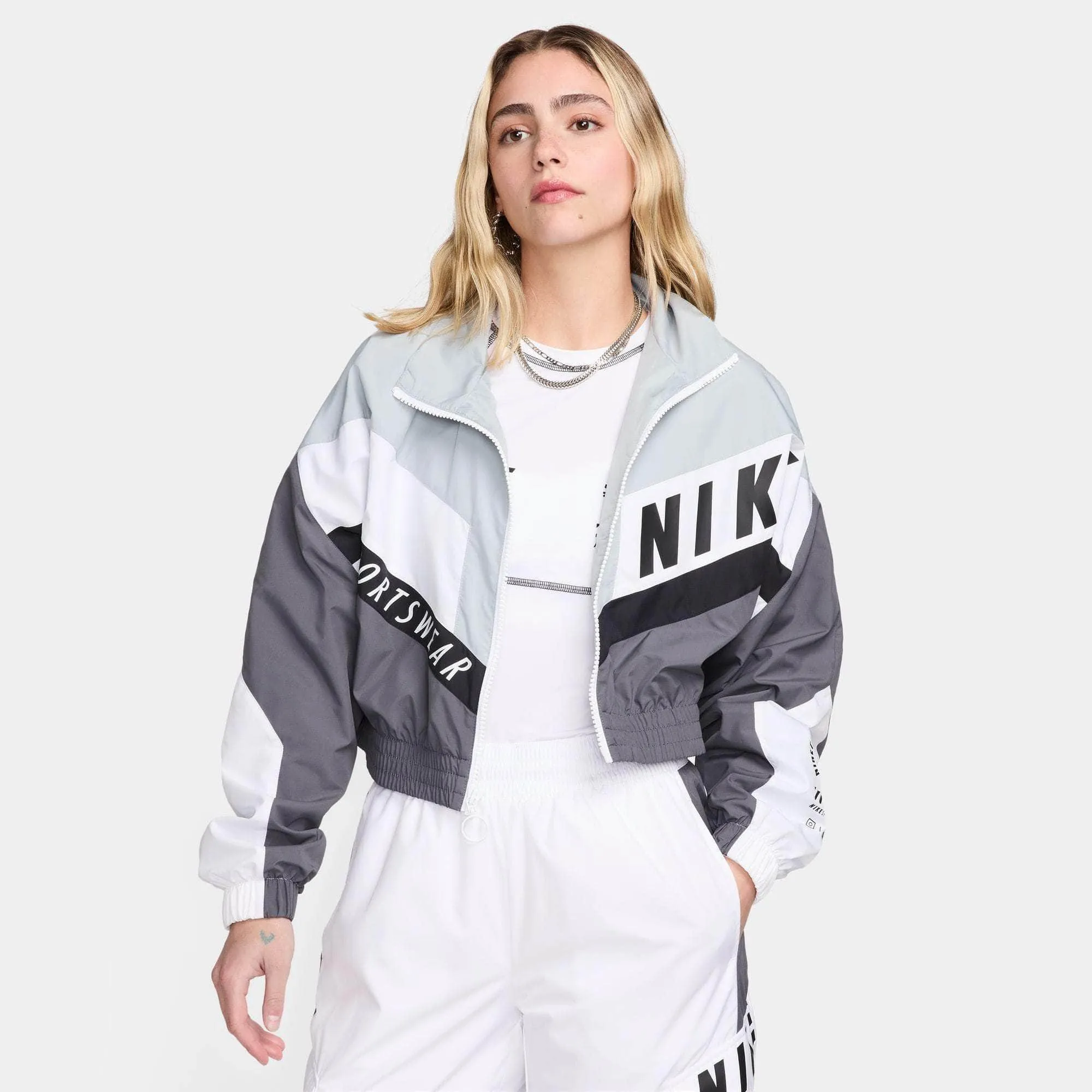 Nike Sportswear Jacket Street SW - Women's
