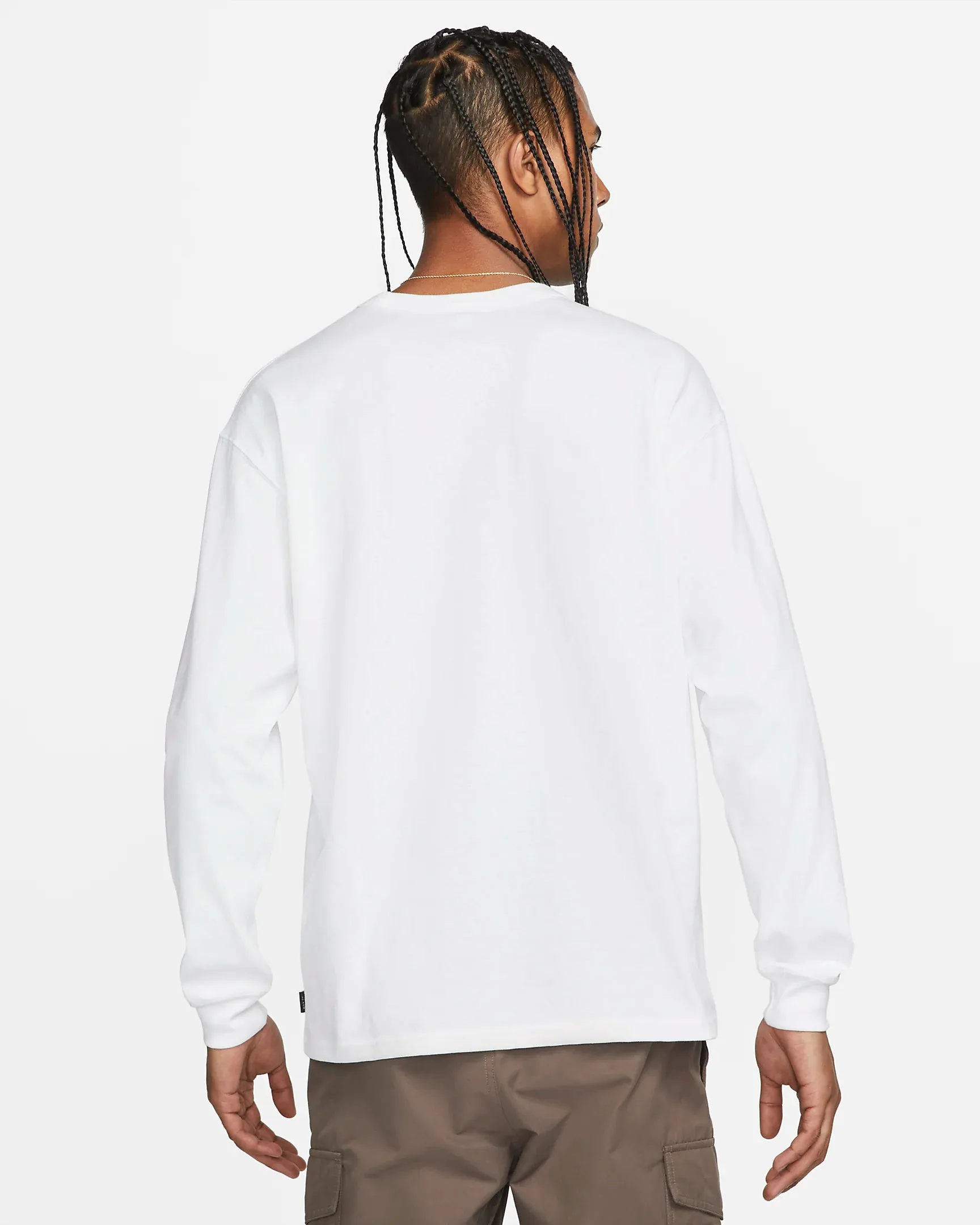 Nike Sportswear Premium Essentials Long-Sleeve T-Shirt