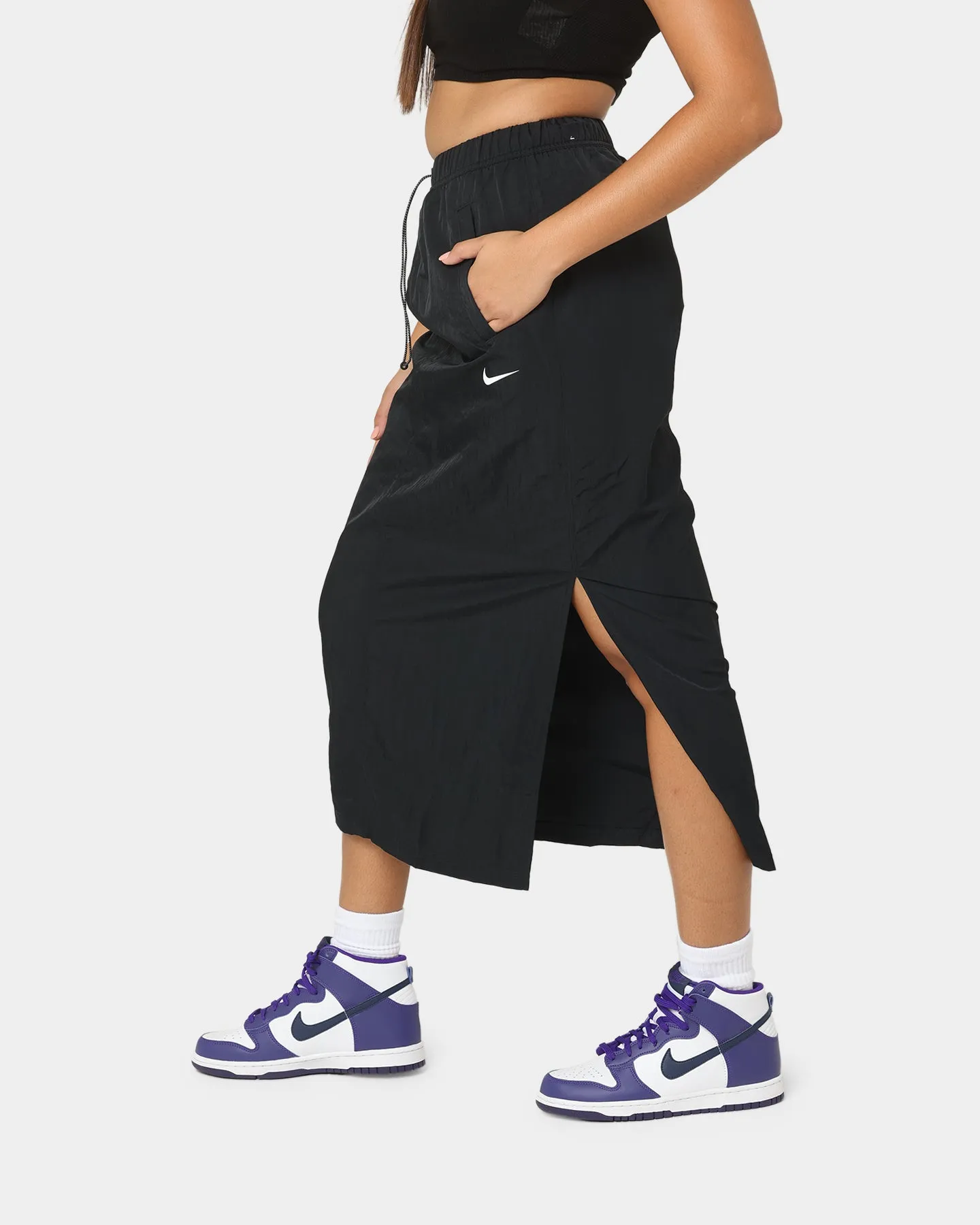 Nike Women's Nike Sportswear Essential Woven High-Rise Skirt Black/White