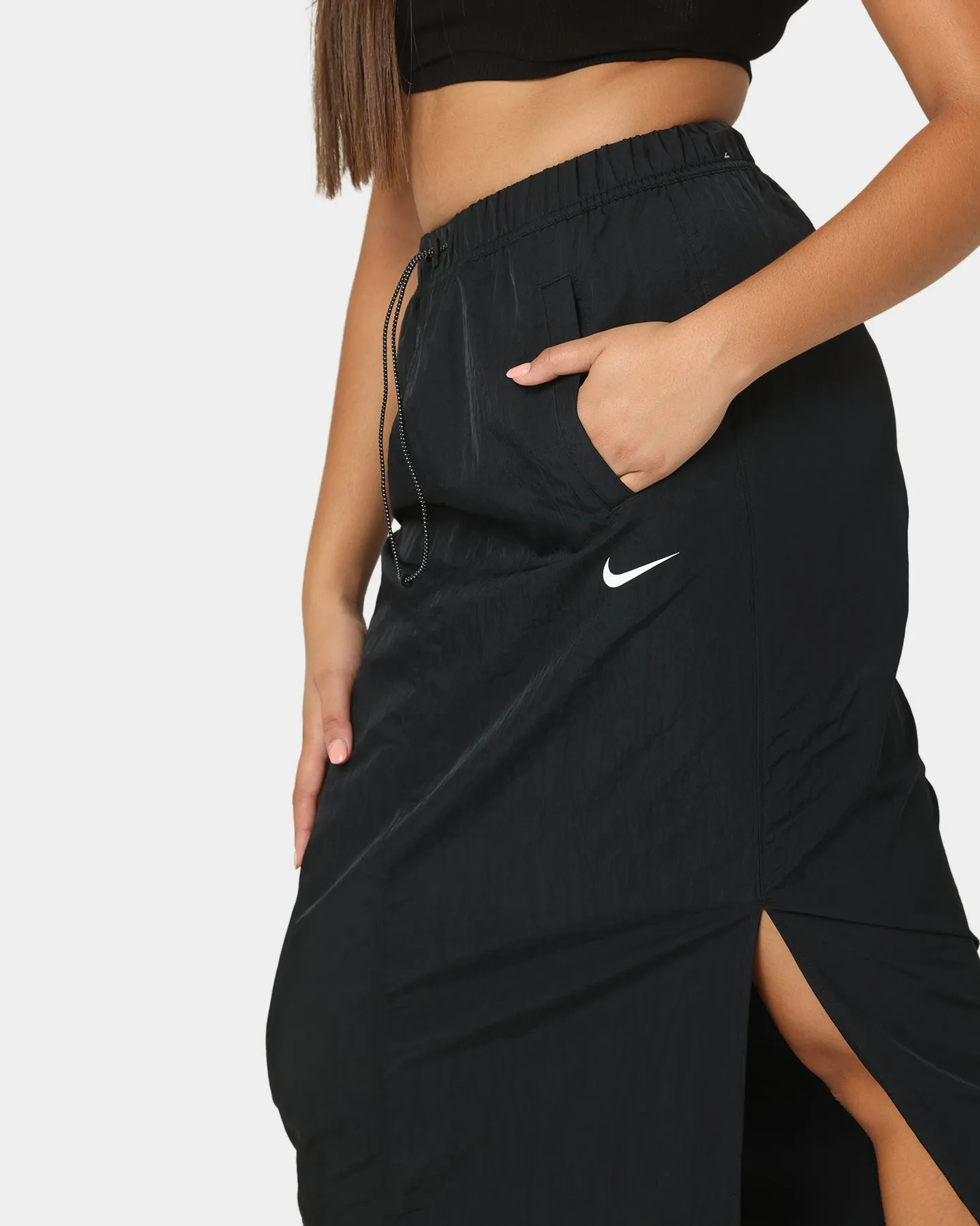 Nike Women's Nike Sportswear Essential Woven High-Rise Skirt Black/White