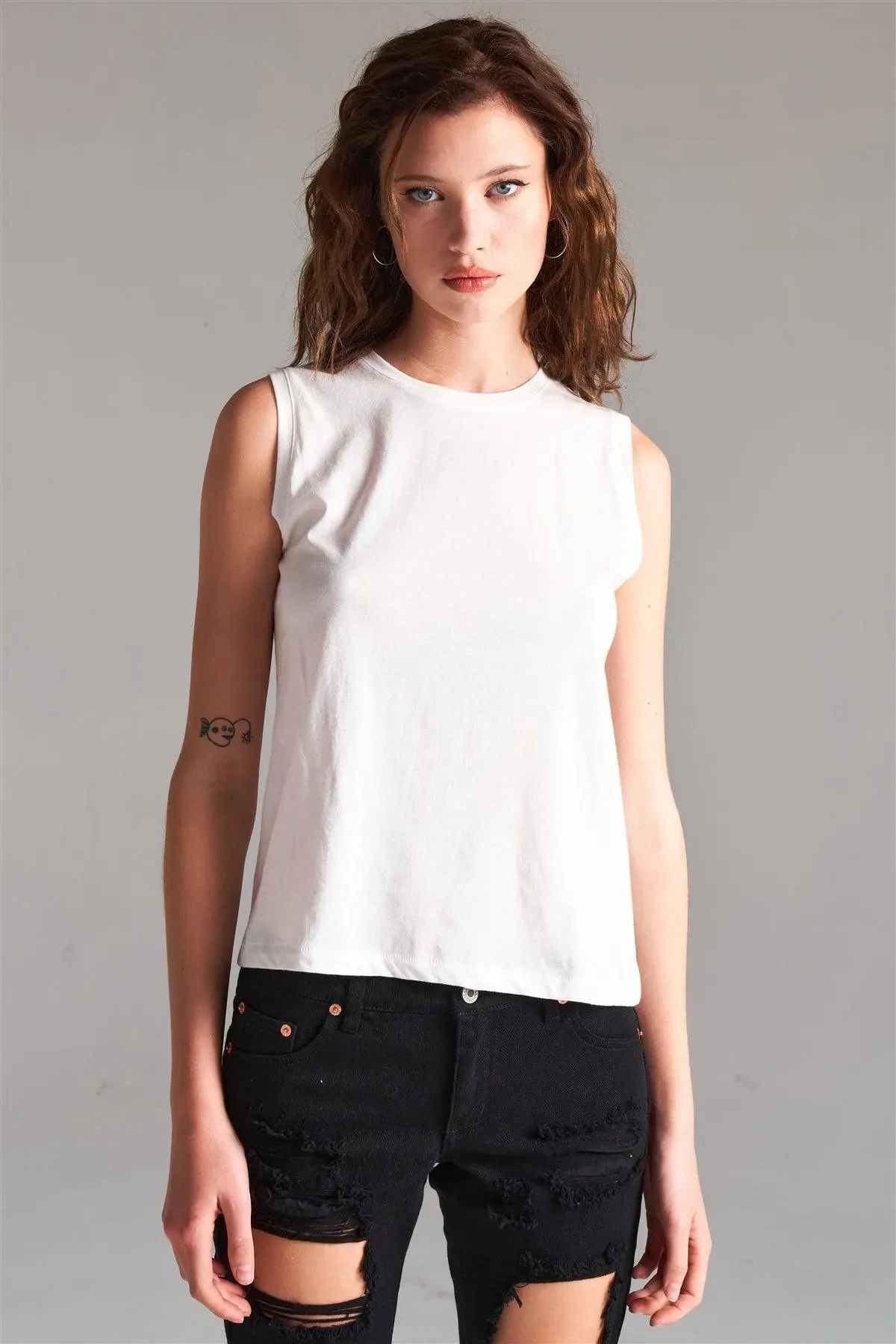 White Solid Sleeveless Round Neck Basic Tank Top /1-3-2